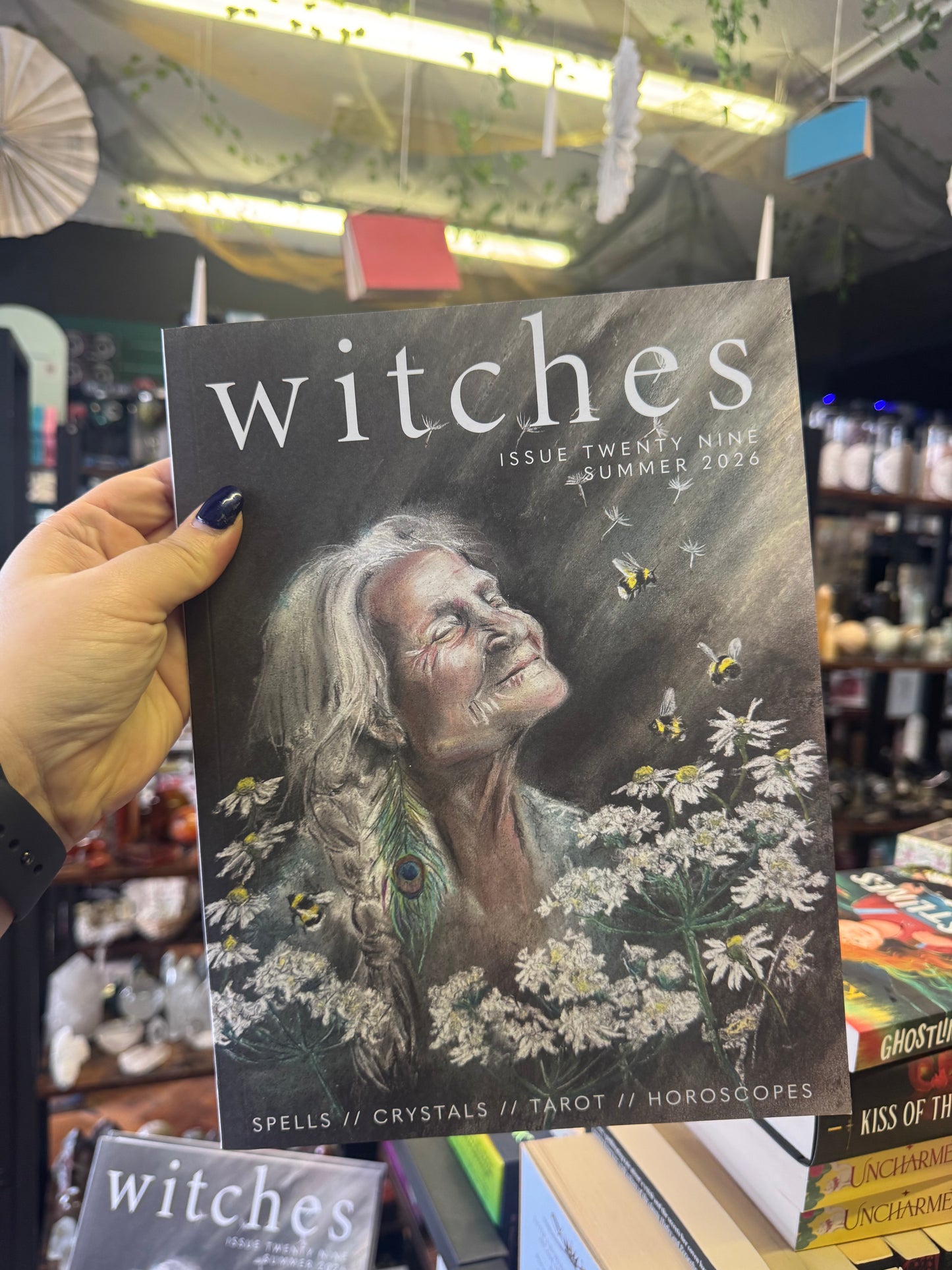 Witches Magazine Spring : Choose an issue
