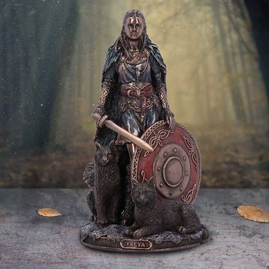 Freya Goddess of Love & War Resin Figurine (21cm)